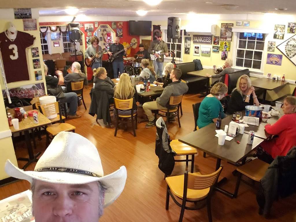 Yellow Submarine | restaurant | 3313 Old Forest Rd, Lynchburg, VA 24501, USA | 4343855357 OR +1 434-385-5357