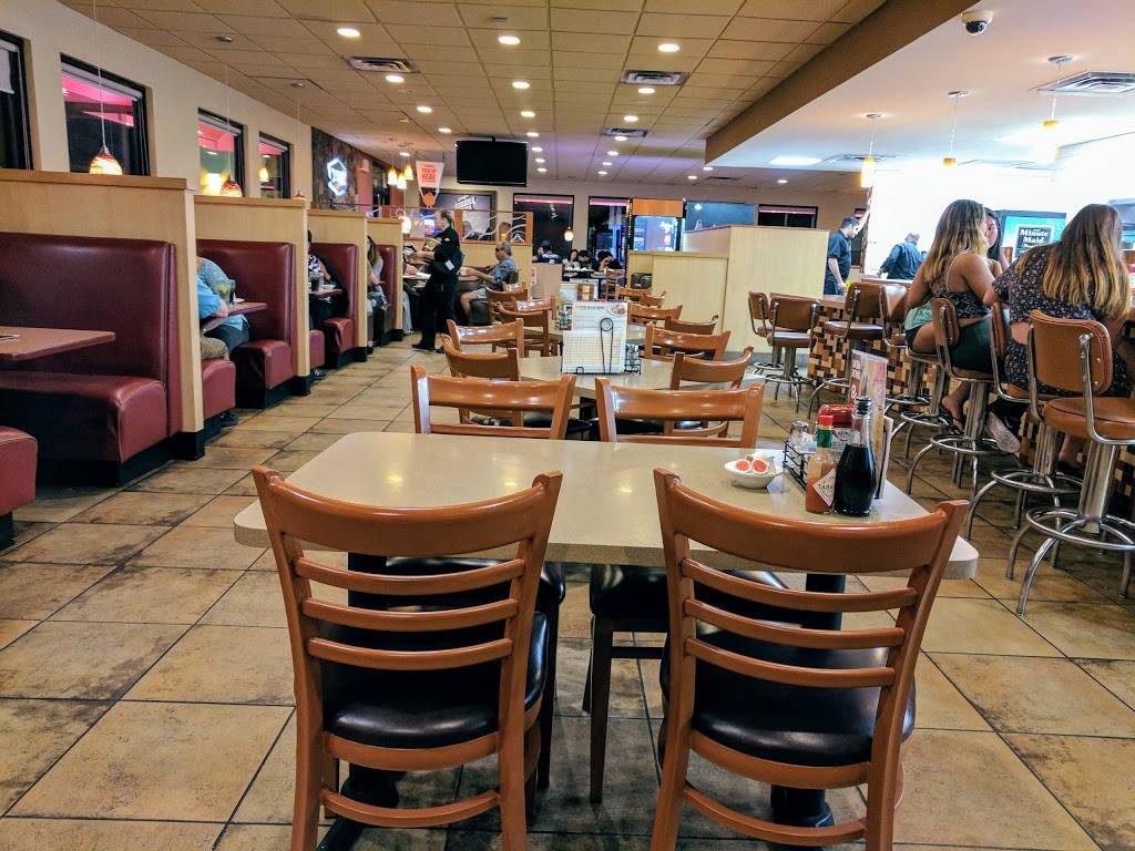 Dennys | restaurant | 27541 Wayne Mills Pl, Valencia, CA 91355, USA | 6612533961 OR +1 661-253-3961