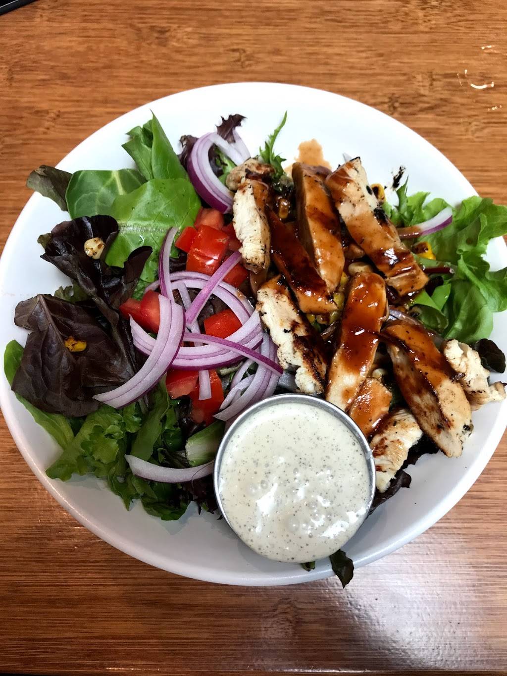 Traveler Café | restaurant | 1070 E Front St, Ventura, CA 93001, USA | 8056678229 OR +1 805-667-8229