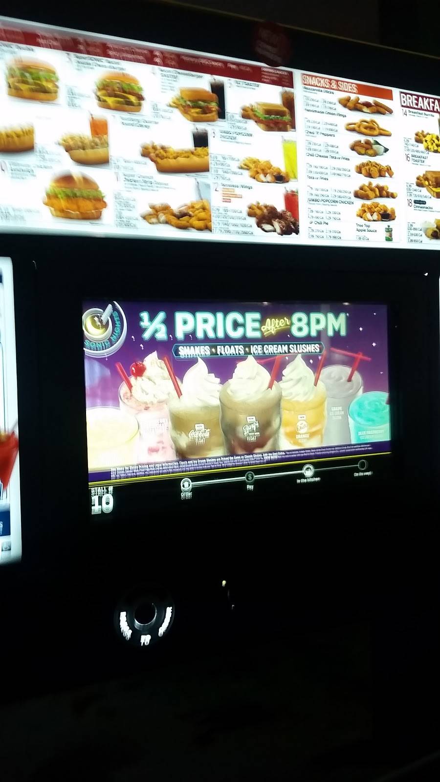 Sonic Drive-In | restaurant | 605 N Main St, Rocky Top, TN 37769, USA | 8654264485 OR +1 865-426-4485