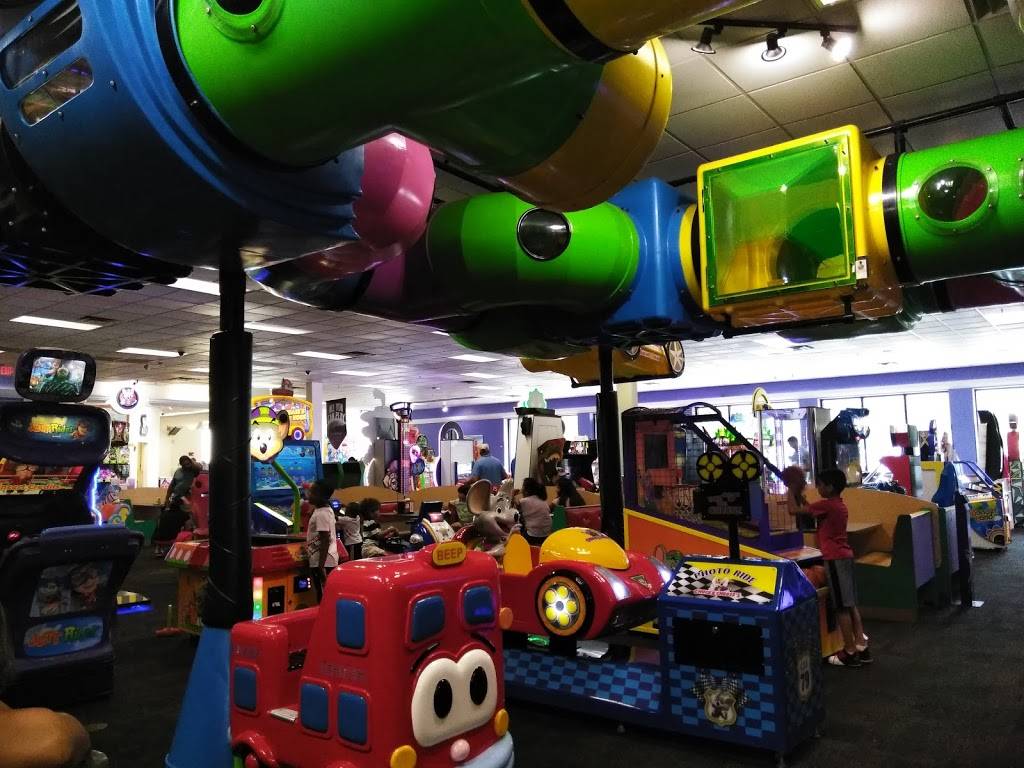Chuck E. Cheese | restaurant | 18575 S Dixie Hwy, Cutler Bay, FL 33157, USA | 3052563886 OR +1 305-256-3886