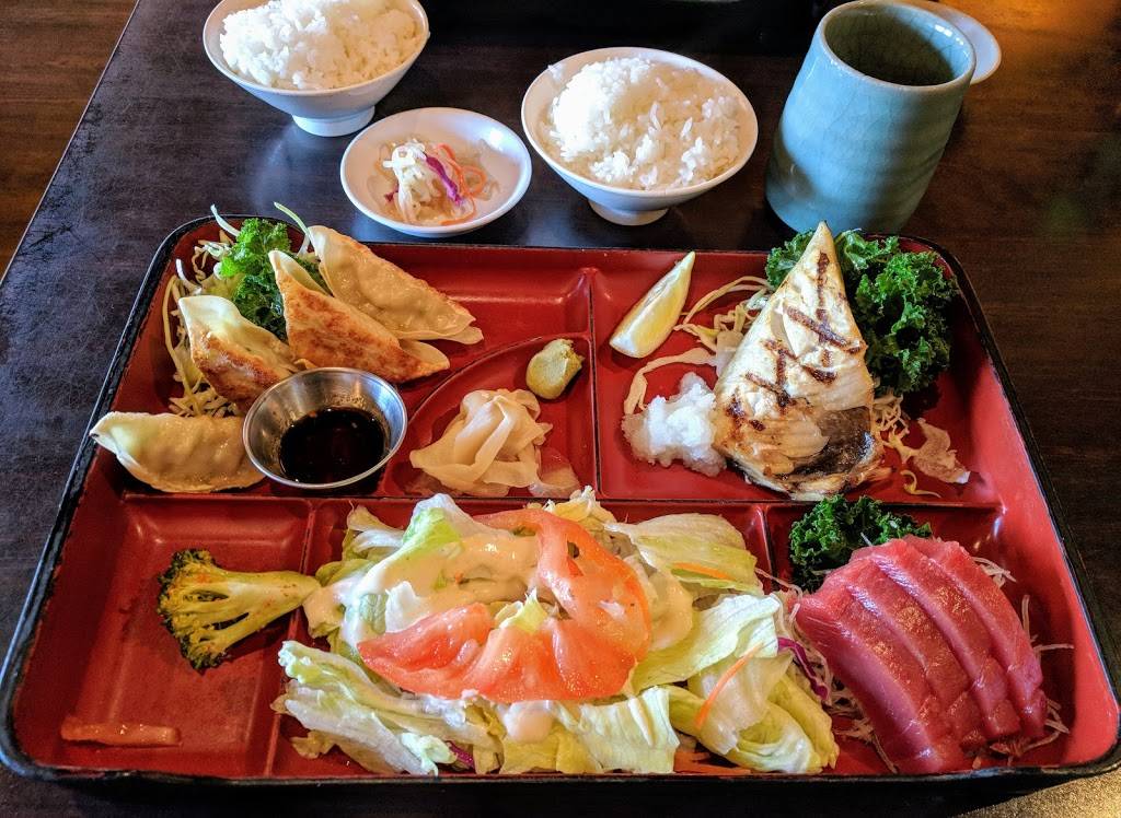 Satsuma Sushi | restaurant | 705 E El Camino Real, Mountain View, CA 94040, USA | 6509661122 OR +1 650-966-1122