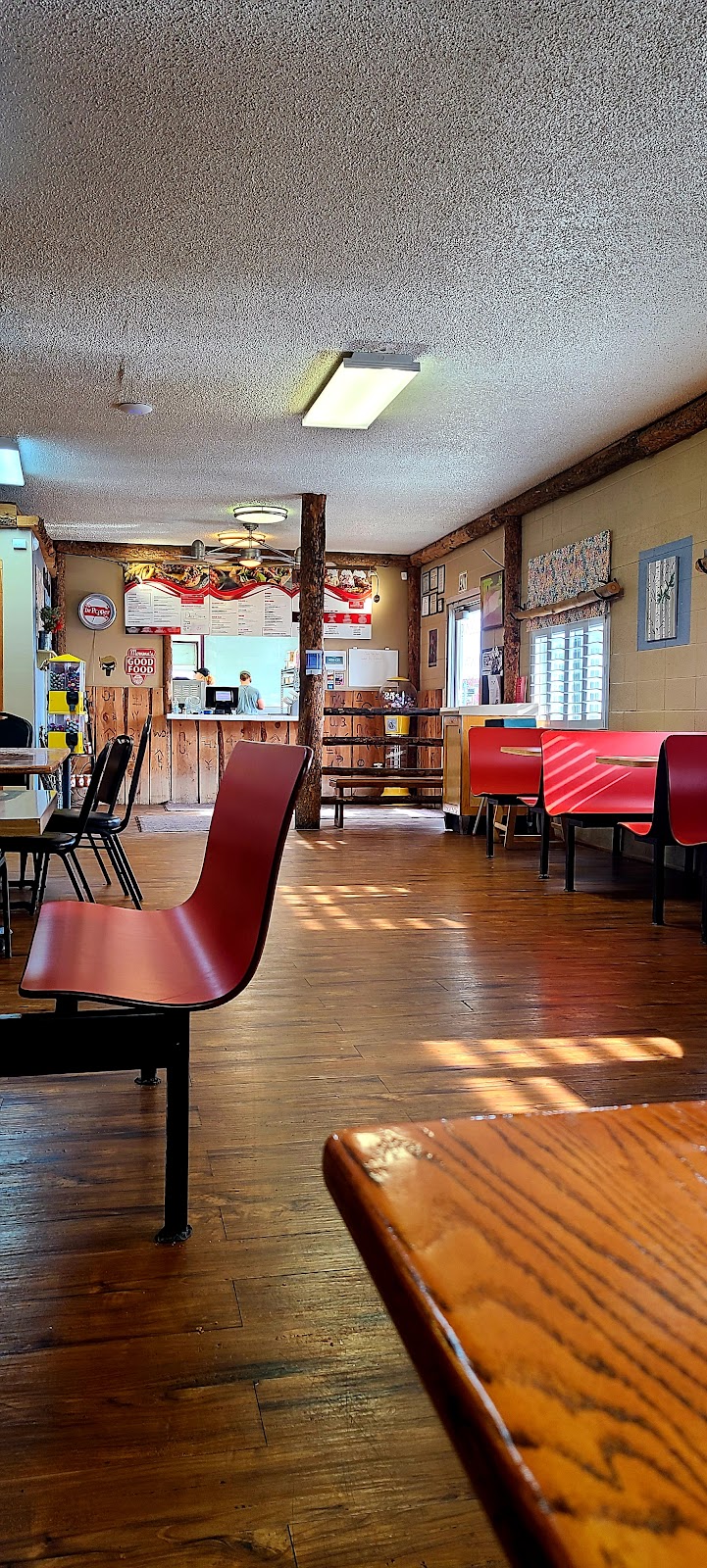 Country Grub | restaurant | 2419 S 1500 E, Naples, UT 84078, USA | 4357897000 OR +1 435-789-7000