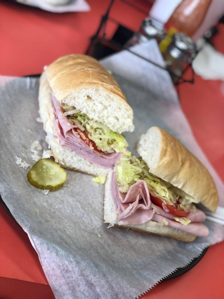 Juniors Famous Sandwiches | restaurant | 9347 Main St N, Jacksonville, FL 32218, USA | 9047512816 OR +1 904-751-2816