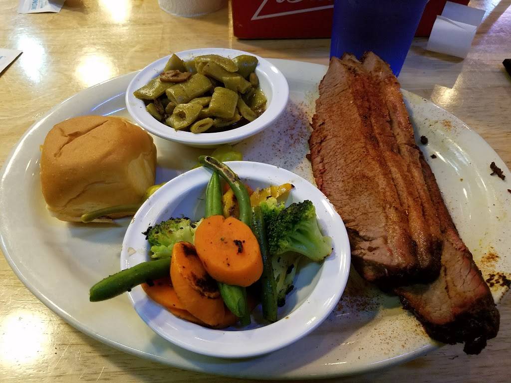Sassys Barbecue and Grille | restaurant | 1290 Steamboat Dr, Fayetteville, AR 72704, USA | 4794356996 OR +1 479-435-6996