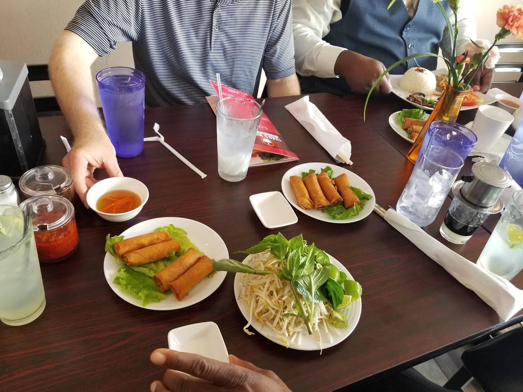 Thaos Bistro | restaurant | 1825 S Broadway, Wichita, KS 67211, USA | 3162625281 OR +1 316-262-5281