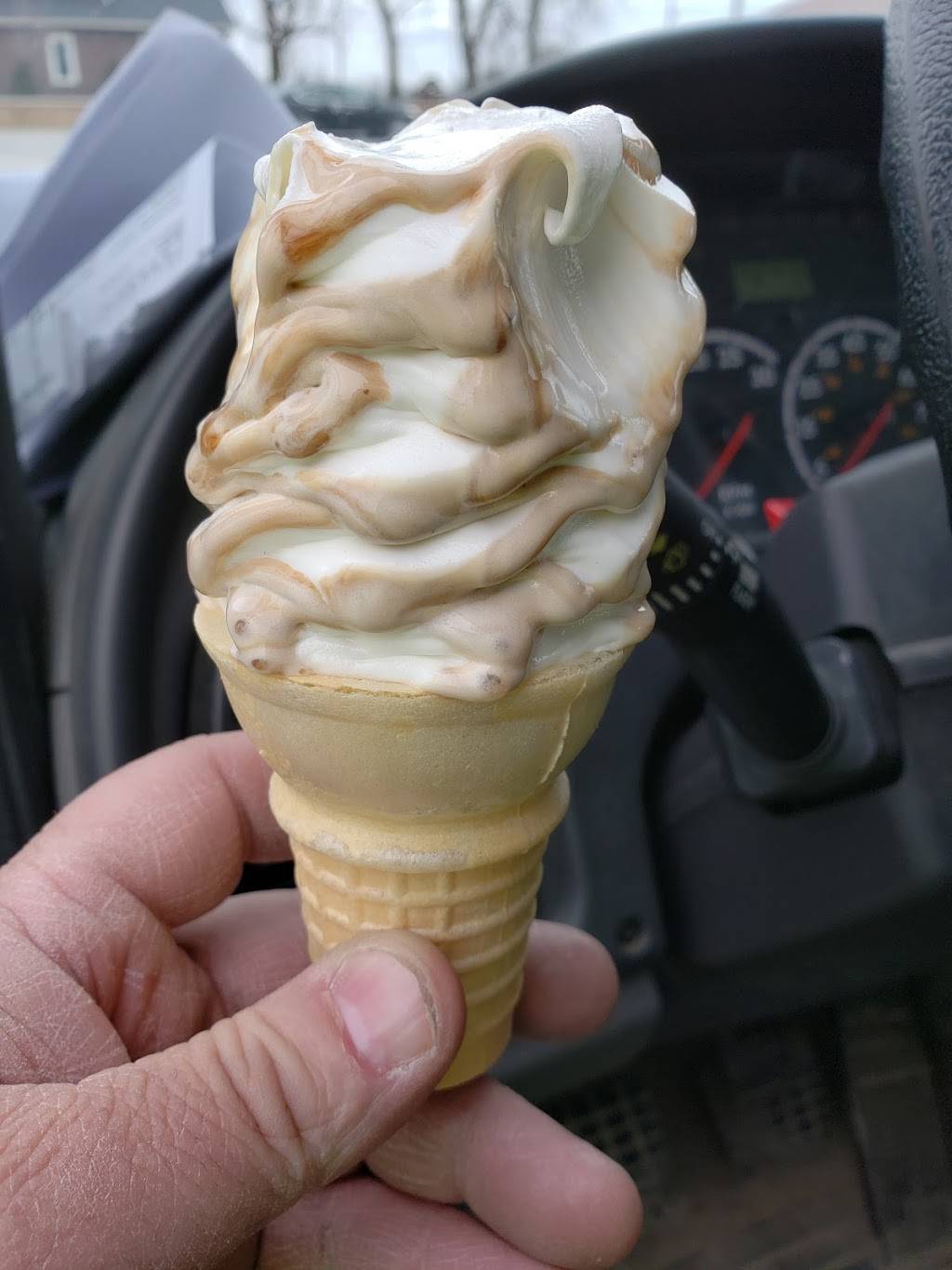 Dairy Dream | restaurant | 142 S Eastern Ave, St Henry, OH 45883, USA | 4196788162 OR +1 419-678-8162