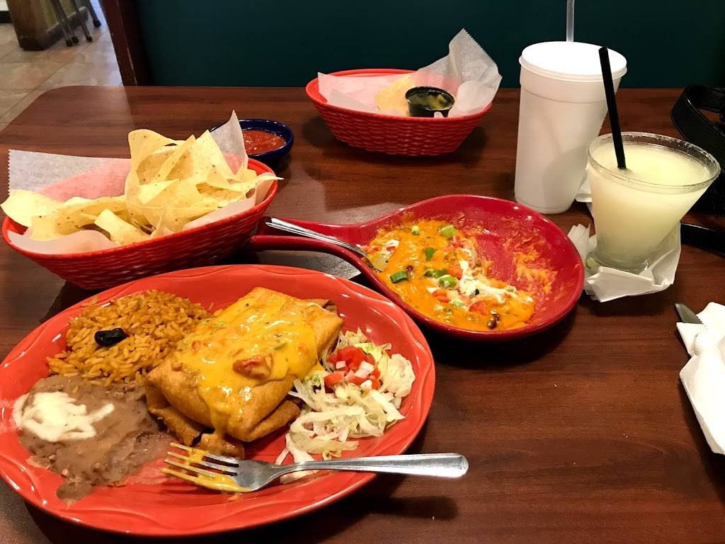 Hacienda Mexican Restaurants | restaurant | 618 W Lincoln Ave, Goshen, IN 46526, USA | 5745349590 OR +1 574-534-9590