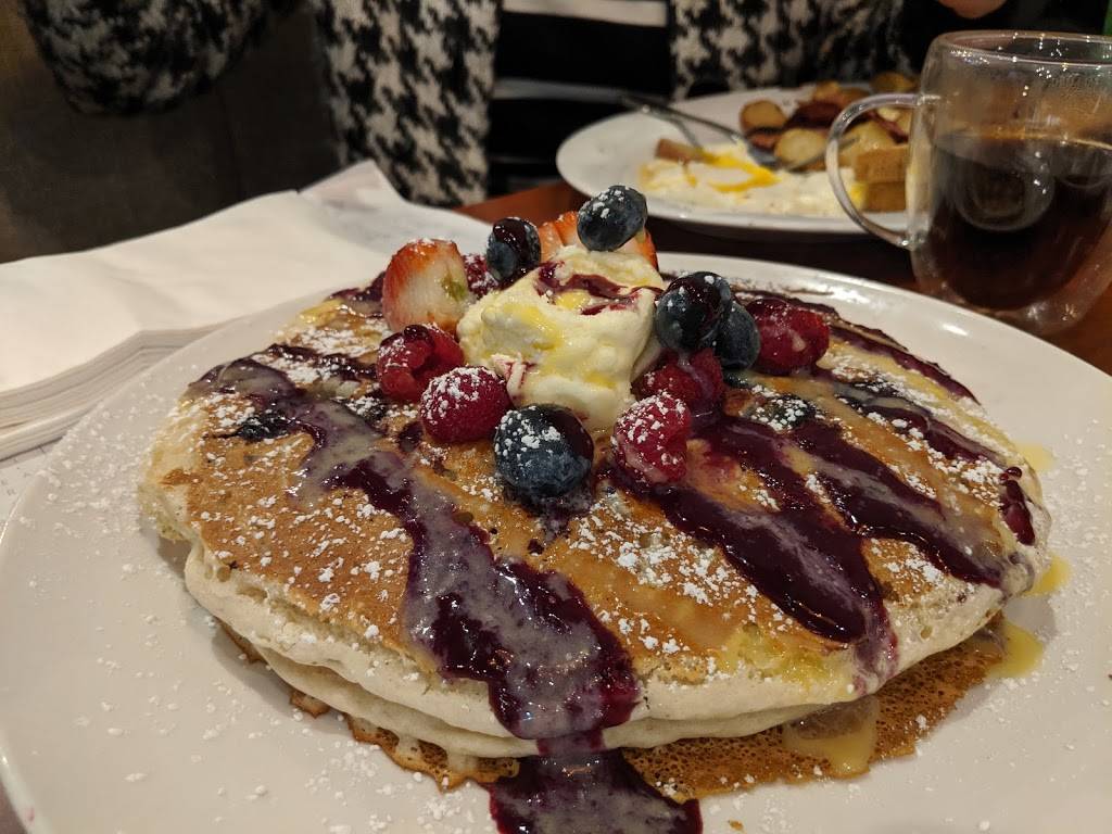 Avenue Brunch House | restaurant | 22075 Michigan Ave, Dearborn, MI 48124, USA | 3137577366 OR +1 313-757-7366