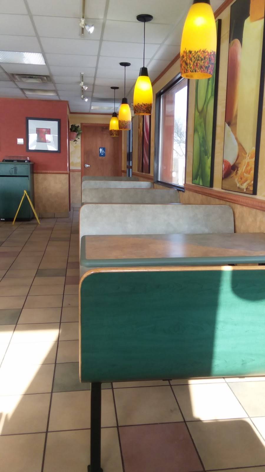 Subway | restaurant | 1150 W Kemper Rd, Cincinnati, OH 45240, USA | 5138256704 OR +1 513-825-6704