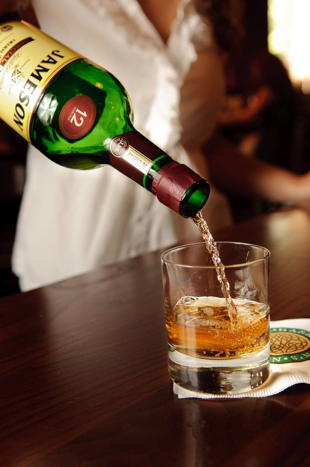 The Irish Whisper | restaurant | 177 Fleet St, Oxon Hill, MD 20745, USA | 3019098859 OR +1 301-909-8859