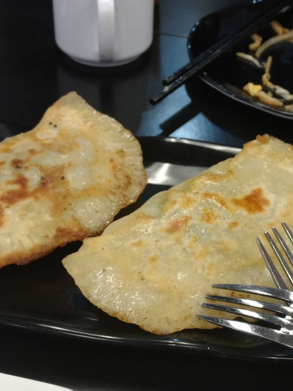 Lili Noodle | restaurant | 11732 Artesia Blvd, Artesia, CA 90701, USA | 5624029099 OR +1 562-402-9099