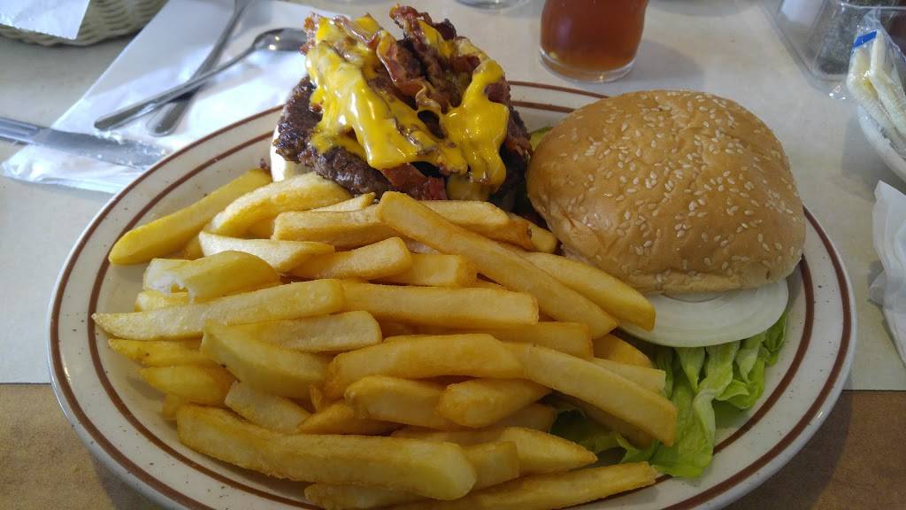 Leos Country Oven | restaurant | 28611 John R Rd, Madison Heights, MI 48071, USA | 2483999939 OR +1 248-399-9939