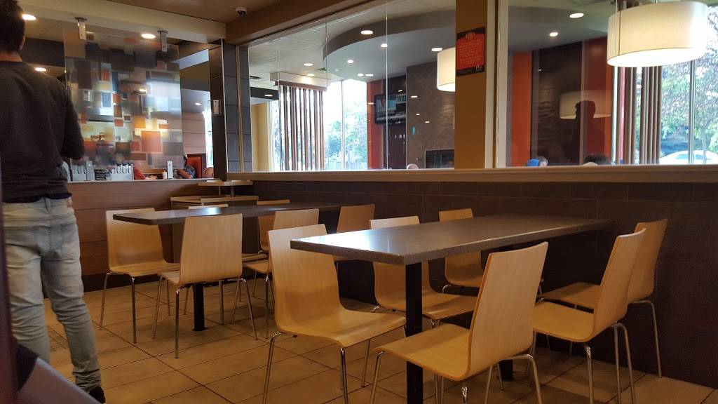 McDonalds | cafe | 7431 Kingston Rd, Scarborough, ON M1B 5S3, Canada | 4162831033 OR +1 416-283-1033