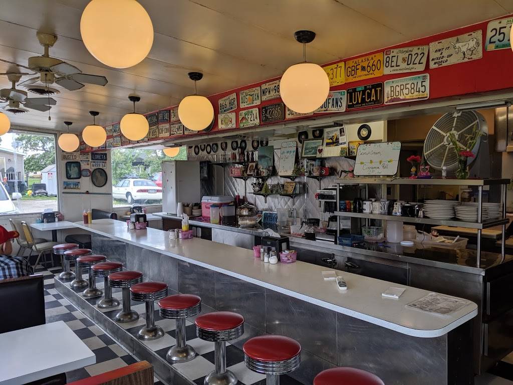 Dinky Diner | restaurant | 104 4th St, Decatur City, IA 50067, USA | 6414466581 OR +1 641-446-6581
