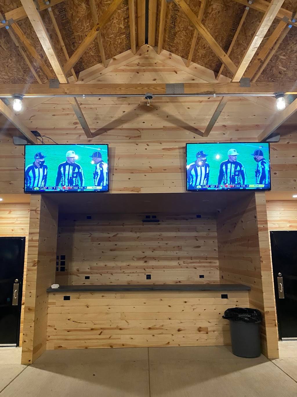 Jacks Tap | restaurant | 129 E Devlin St, Spring Valley, IL 61362, USA | 8156642146 OR +1 815-664-2146