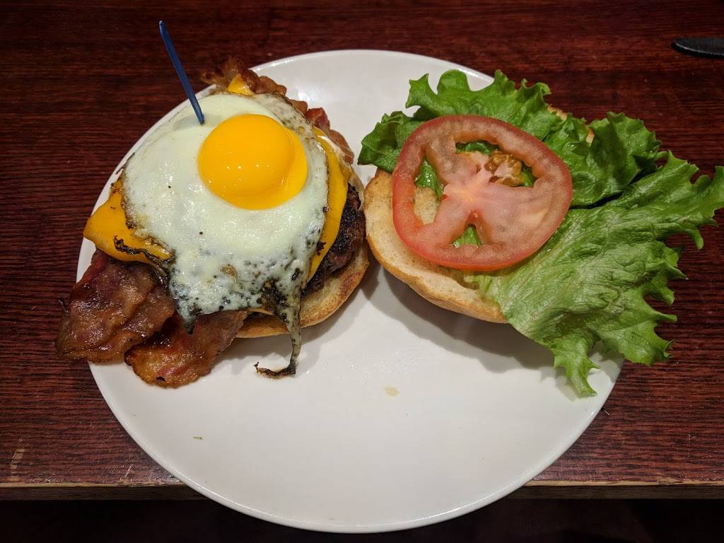 The Half Wall Beer House - DeLand | restaurant | 105 W Indiana Ave, DeLand, FL 32720, USA | 3867407720 OR +1 386-740-7720