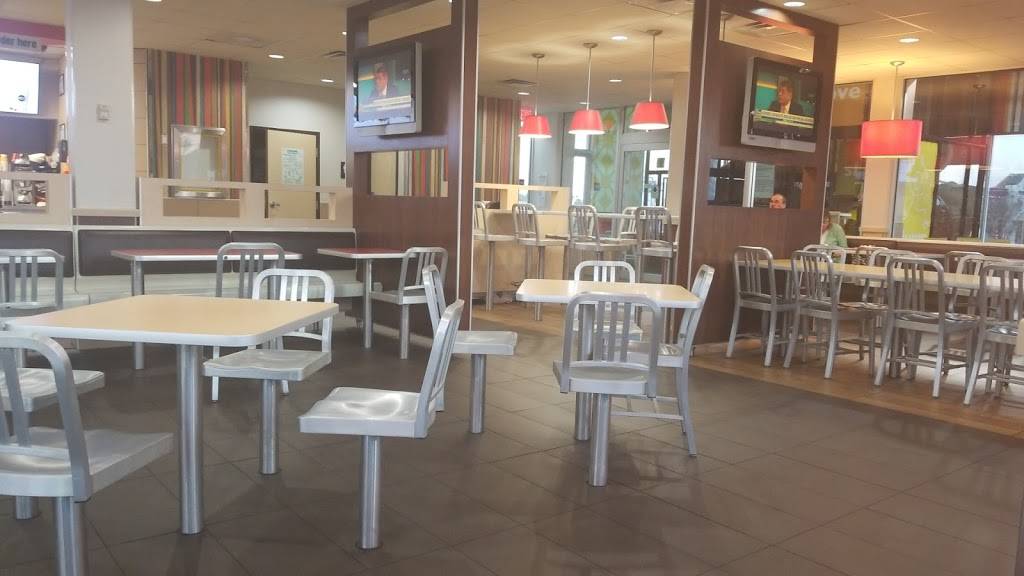 McDonalds | cafe | 7350 Veterans Pkwy, Columbus, GA 31909, USA | 7063223585 OR +1 706-322-3585