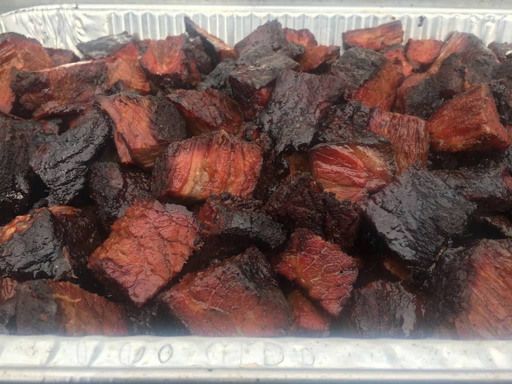 Outlaw Smokehouse | restaurant | 215 West E Front St, Napoleon, OH 43545, USA | 4195920405 OR +1 419-592-0405