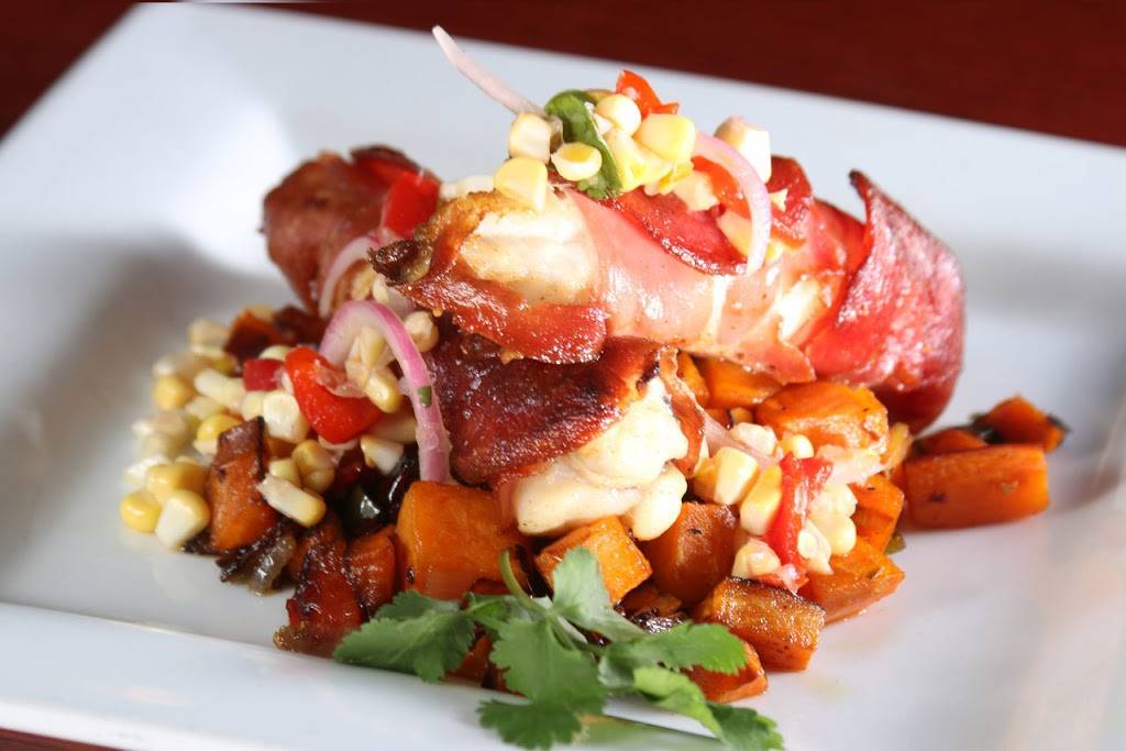 Bay Pointe Waterfront Restaurant | restaurant | 64 Washington Ct, Quincy, MA 02169, USA | 6174723200 OR +1 617-472-3200