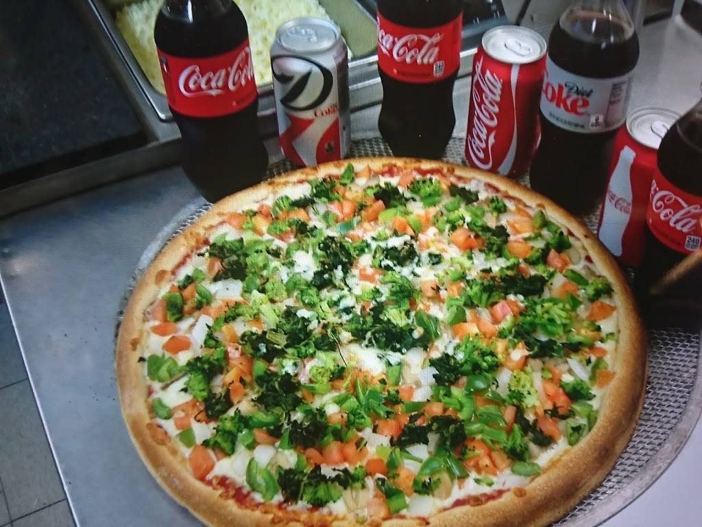 New Boston Style Pizza | restaurant | 3326, 2422 Rhawn St, Philadelphia, PA 19152, USA | 2153331500 OR +1 215-333-1500