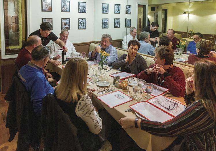 DRoccos: An Italian Joint | restaurant | 301 Mill St, Occoquan Historic District, VA 22125, USA | 5715723087 OR +1 571-572-3087