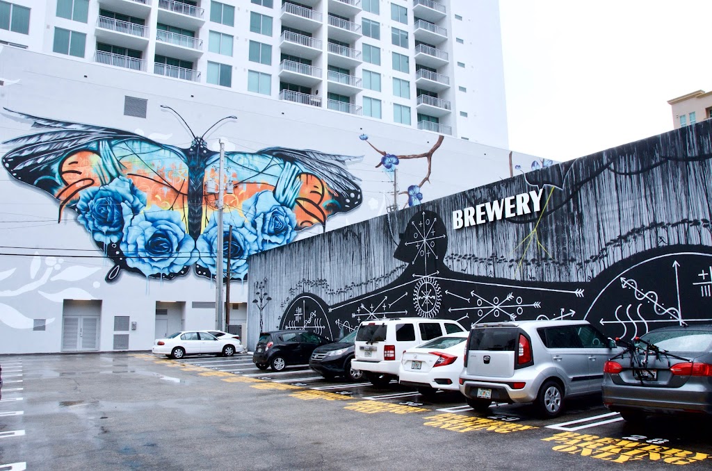 West Palm Brewery & Wine Vault | restaurant | 332 Evernia St, West Palm Beach, FL 33401, USA | 5616198813 OR +1 561-619-8813