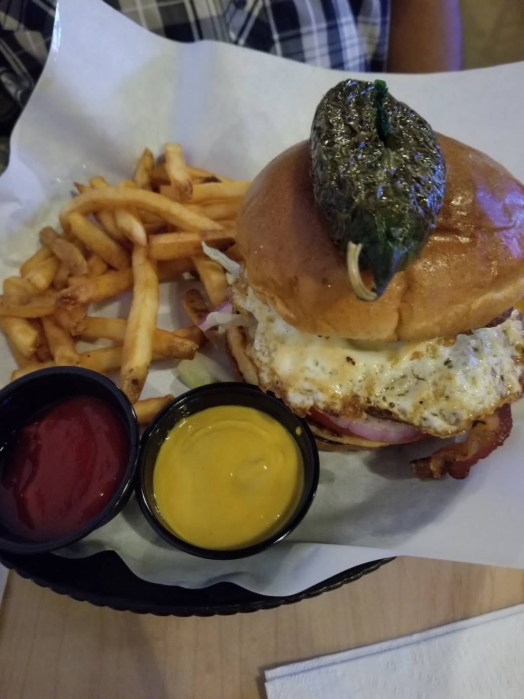 Catch Table & Tap | restaurant | 500 E 81st Ave, Merrillville, IN 46410, USA | 2195254076 OR +1 219-525-4076