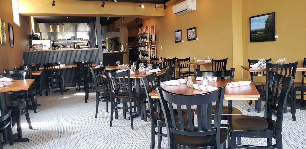 Tulas Restaurant and Bar | restaurant | 311 Gay St, Washington, VA 22747, USA | 5406752223 OR +1 540-675-2223