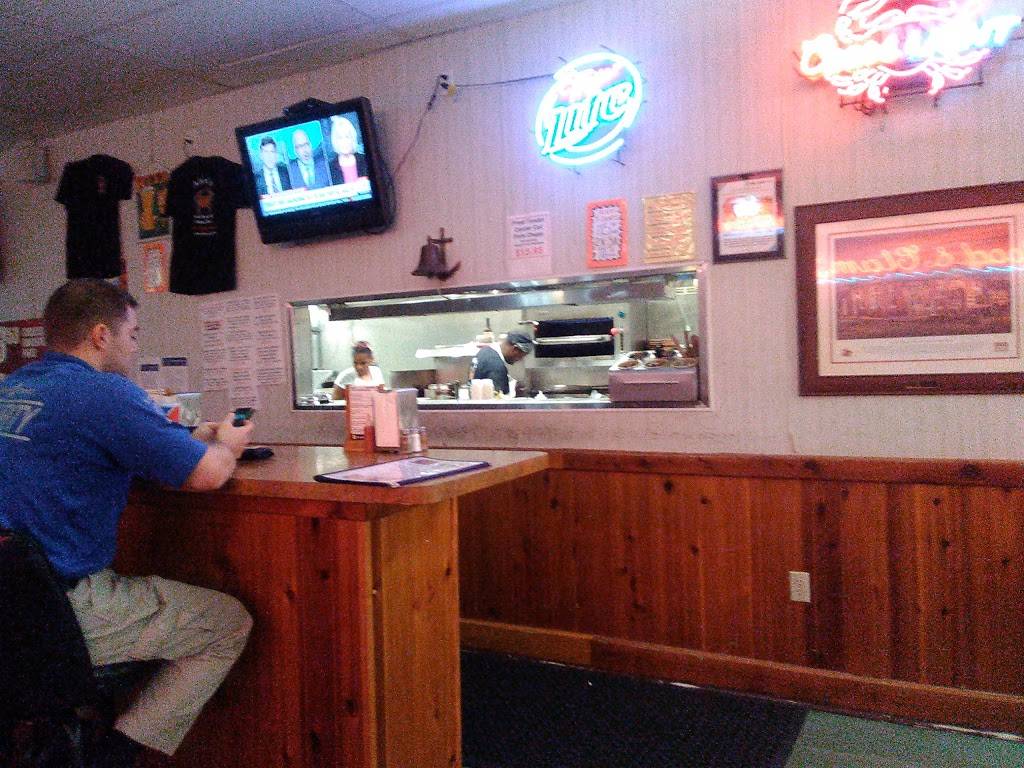 Alexs Seafood Restaurant & Retail Located in The New Castle Far | restaurant | 110 N Dupont Hwy, New Castle, DE 19720, USA | 3023285666 OR +1 302-328-5666