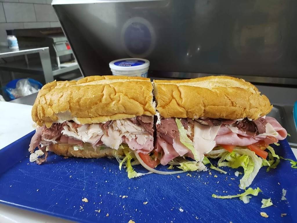 Hoagie House Cafe | restaurant | 12744 Main St, Fort Loudon, PA 17224, USA | 7175950957 OR +1 717-595-0957