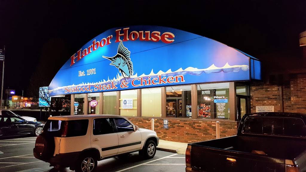 Harbor House Seafood and Steaks | restaurant | 2510 N Roan St, Johnson City, TN 37601, USA | 4232825122 OR +1 423-282-5122