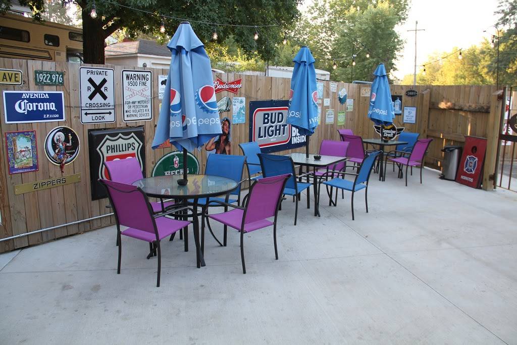 The Alibi | restaurant | 320 E Main St, Rochester, IL 62563, USA | 2174981129 OR +1 217-498-1129