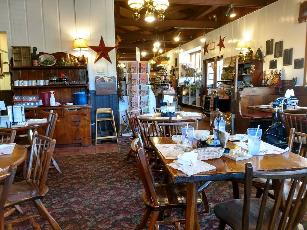 Dutch Pantry | restaurant | 1349 Highland Ave, Williamstown, WV 26187, USA | 3043757757 OR +1 304-375-7757