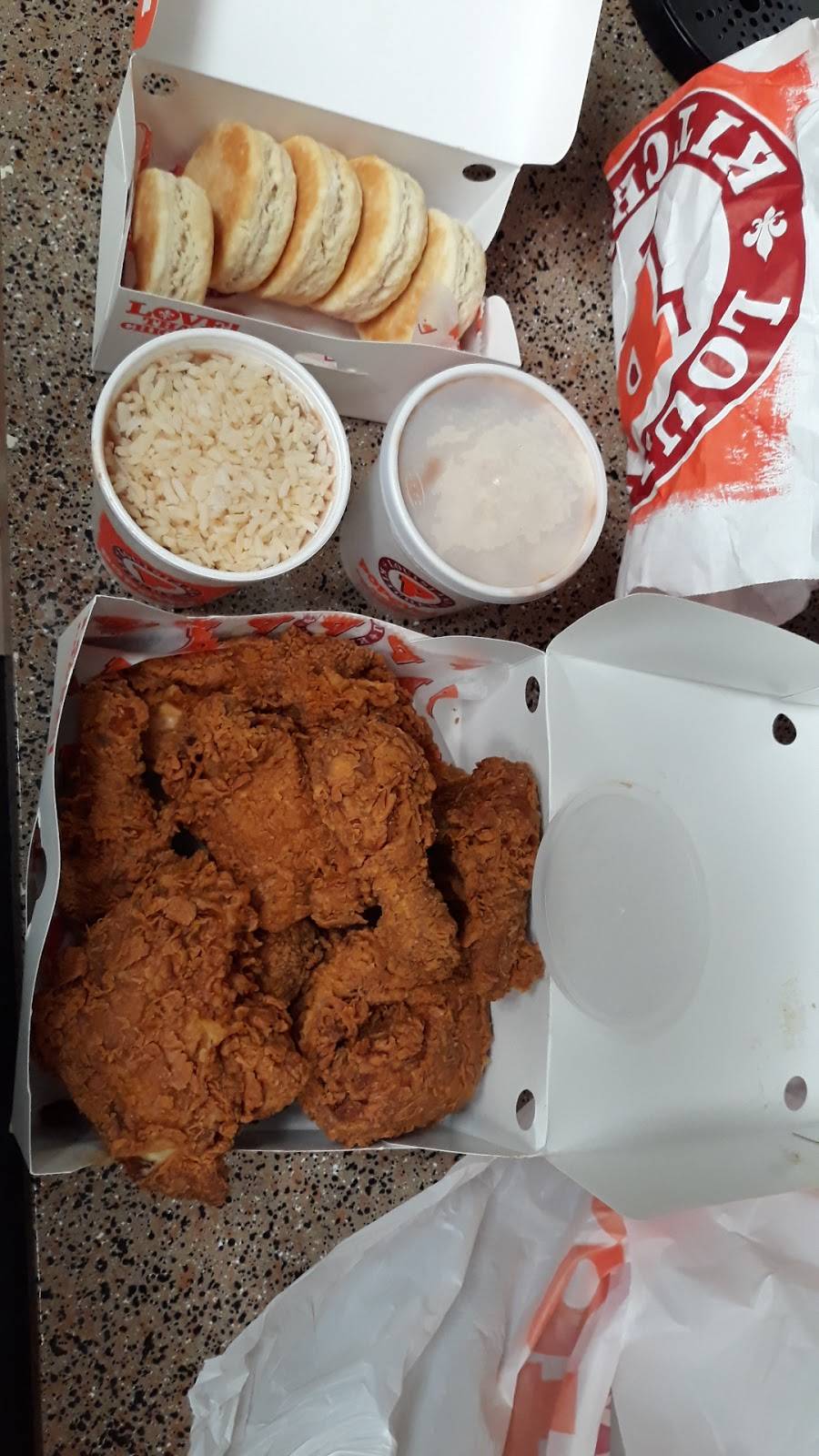 Popeyes Louisiana Kitchen | restaurant | 8519 W Bellfort Blvd, Houston, TX 77071, USA | 7135410026 OR +1 713-541-0026