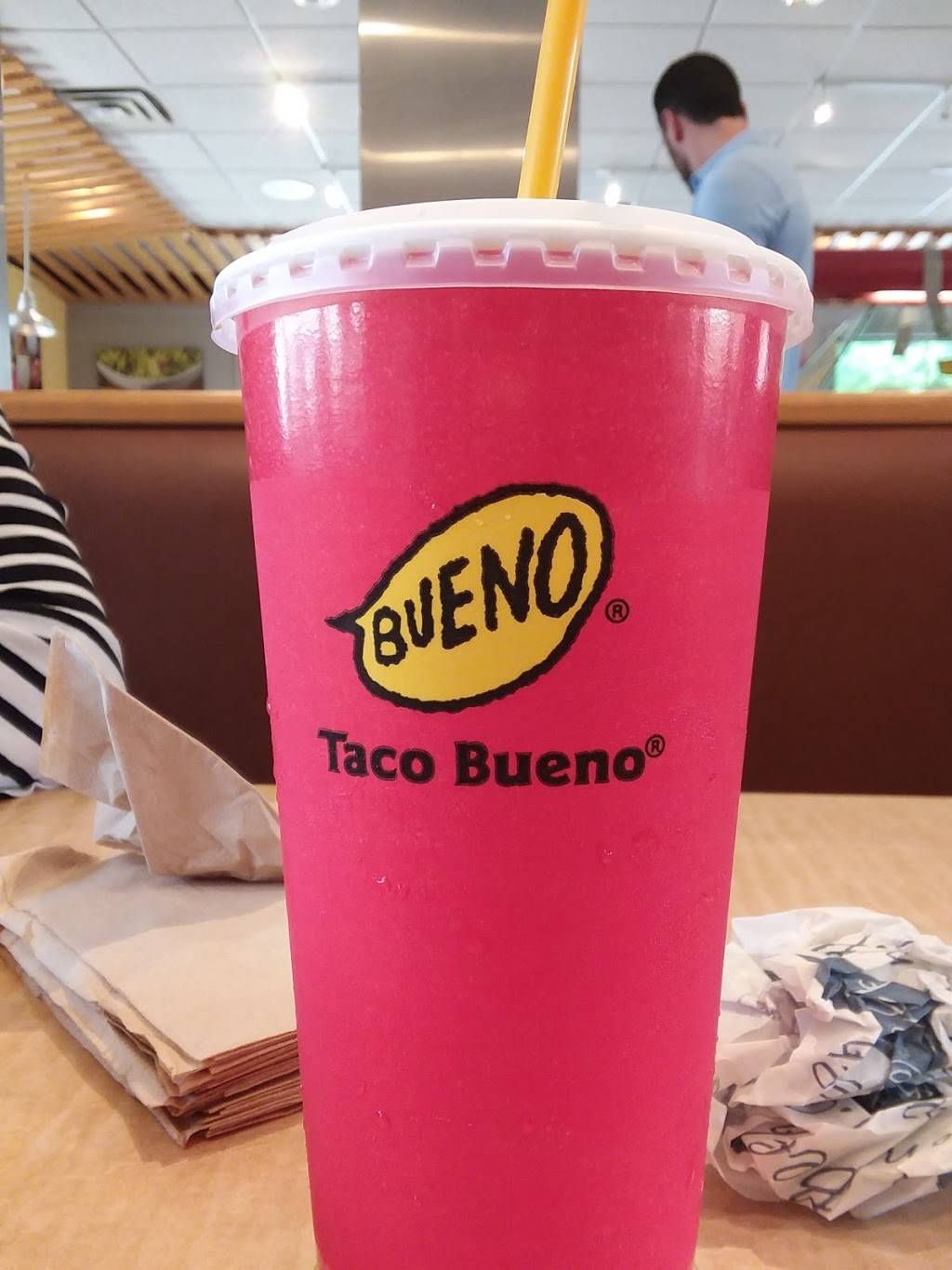 Taco Bueno | restaurant | 707 W Lyndon B Johnson Fwy, Irving, TX 75063, USA | 9724448929 OR +1 972-444-8929
