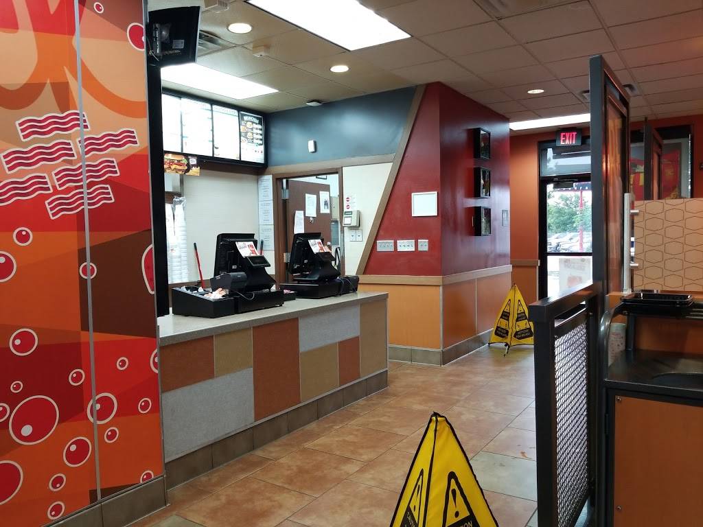 Jack in the Box | restaurant | 3601 Old Spanish Trail, Houston, TX 77021, USA | 7137471046 OR +1 713-747-1046