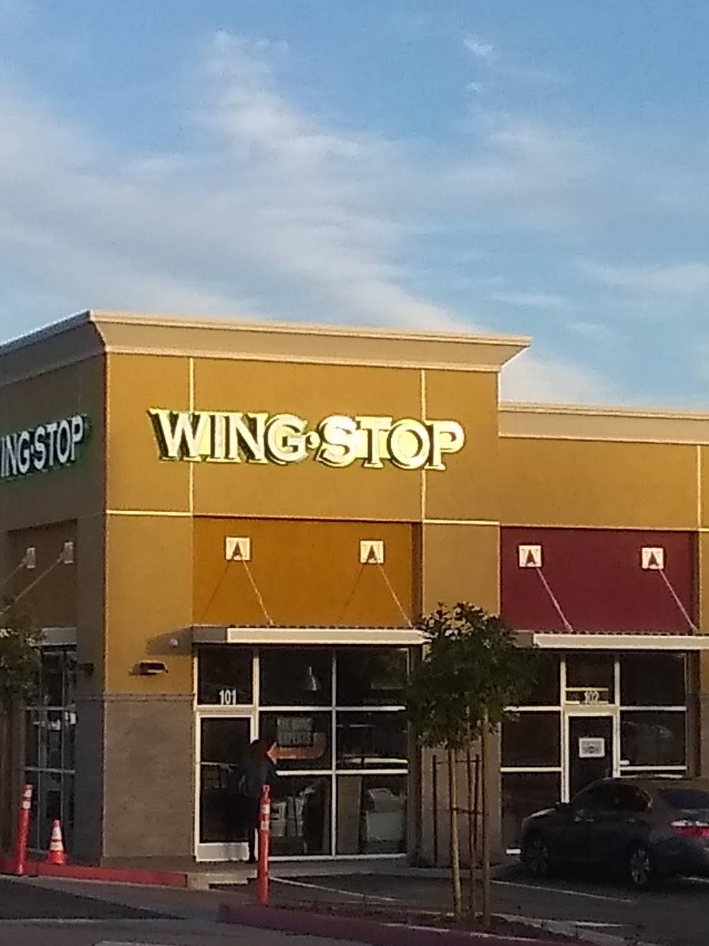Wingstop | restaurant | 2252 S Euclid Ave STE A, Ontario, CA 91762, USA | 9093919464 OR +1 909-391-9464