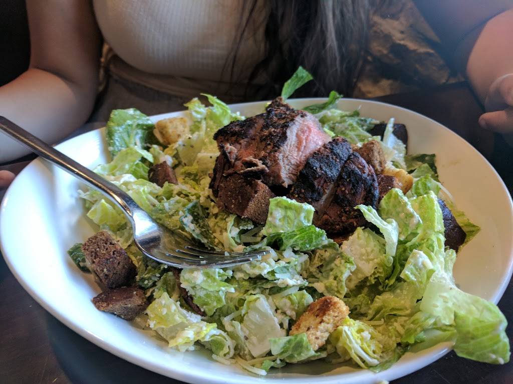 Bricks Kitchen & Pub | restaurant | 10673 Baltimore St NE, Blaine, MN 55449, USA | 7637034109 OR +1 763-703-4109