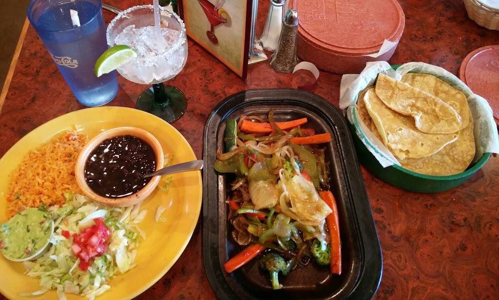 Casa Tequila | restaurant | 1405 Capitol Dr Suite K, Pewaukee, WI 53072, USA | 2627466966 OR +1 262-746-6966