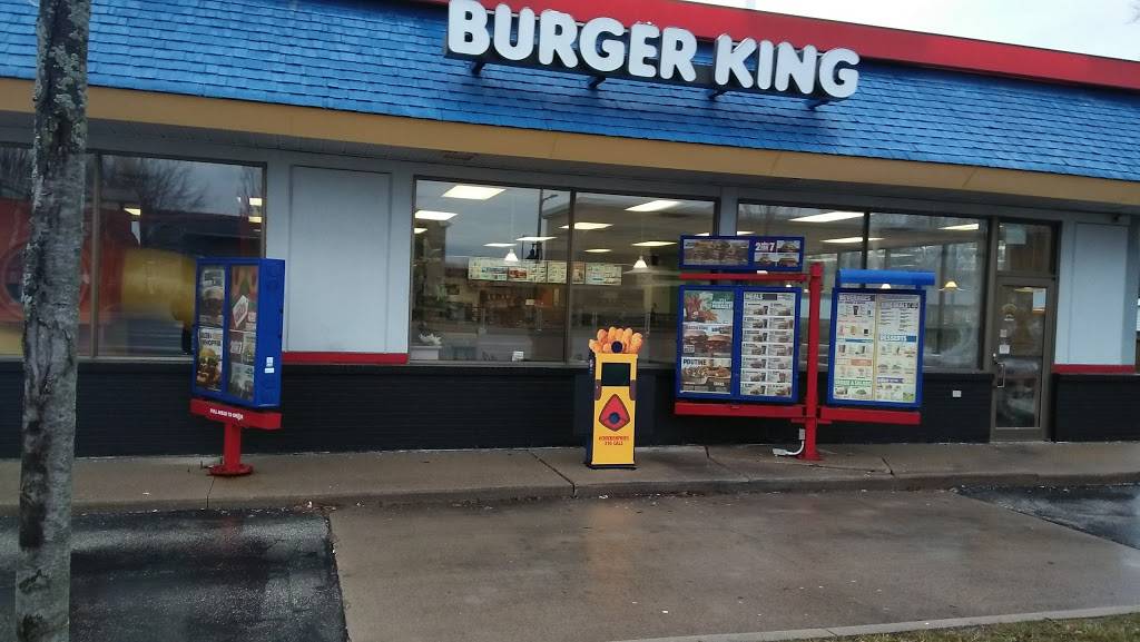 Burger King | restaurant | 5821 Malden Rd, Windsor, ON N9H 1S4, Canada | 5199668037 OR +1 519-966-8037