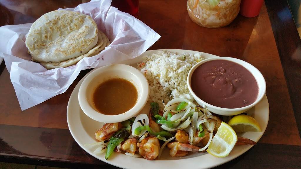 Pupusas Mama Tita | restaurant | 3420 Broadway Blvd #128, Garland, TX 75043, USA | 9722725818 OR +1 972-272-5818