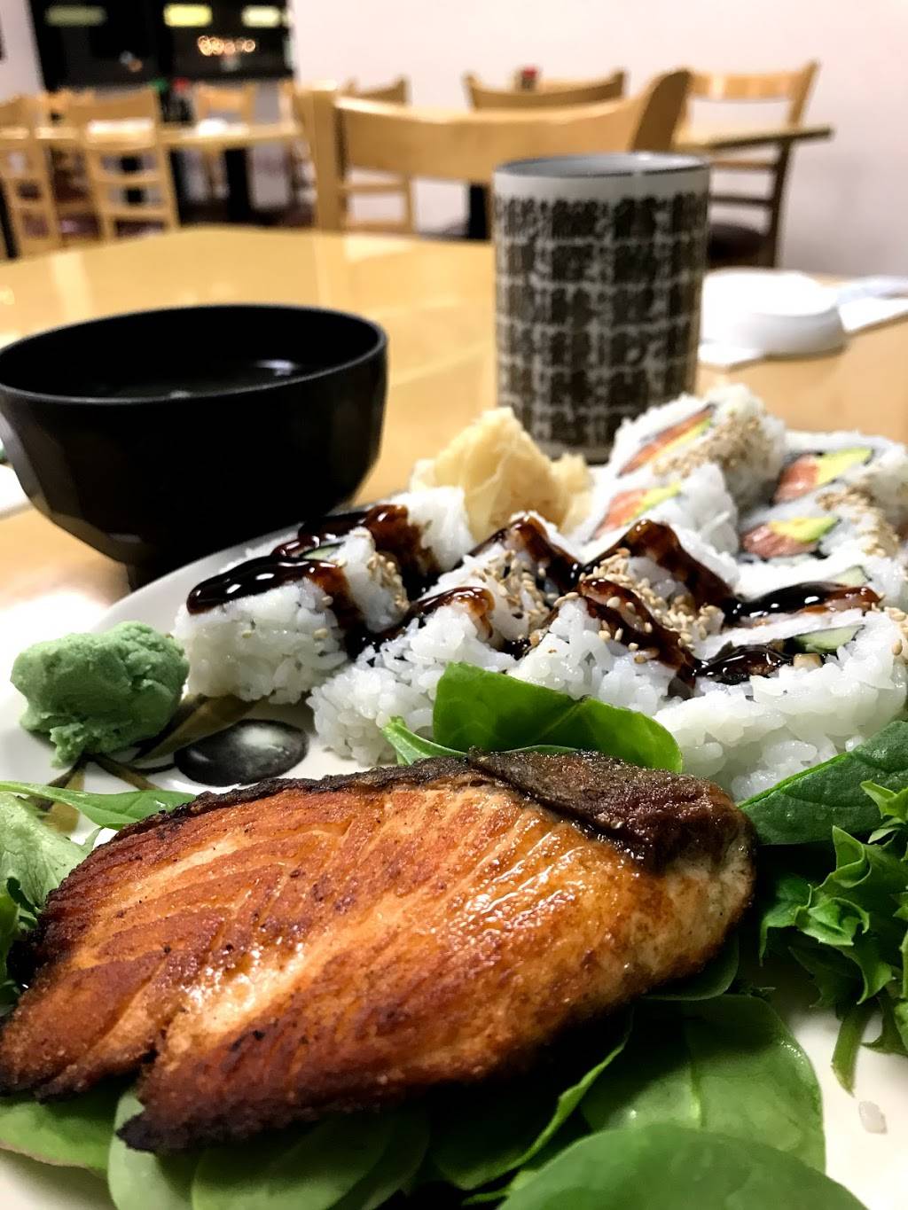 Sushi Island | restaurant | 18539 S Western Ave, Gardena, CA 90248, USA | 3103271644 OR +1 310-327-1644
