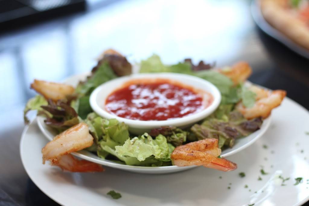 Seaside Bar & Grill | restaurant | 134 Pennyfield Ave, The Bronx, NY 10465, USA | 7186846485 OR +1 718-684-6485