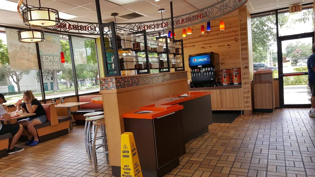 Popeyes Louisiana Kitchen | restaurant | 1355 W Sunrise Blvd, Fort Lauderdale, FL 33311, USA | 9545274464 OR +1 954-527-4464