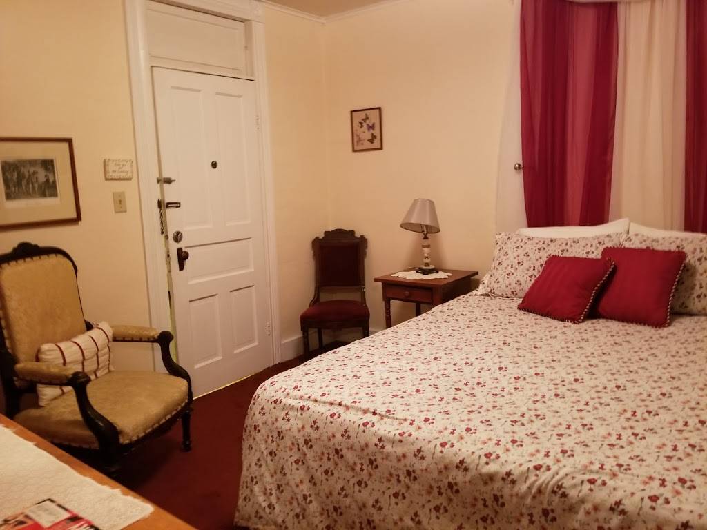 The Inn Starlight Lake & Restaurant | restaurant | 289 Starlight Lake Rd, Starlight, PA 18461, USA | 5707982519 OR +1 570-798-2519