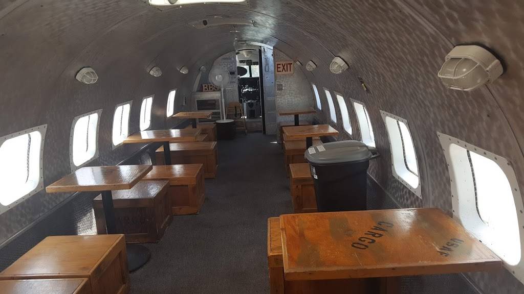 Pittys BBQ | restaurant | 240 N L St, Tulare, CA 93274, USA | 5593341441 OR +1 559-334-1441