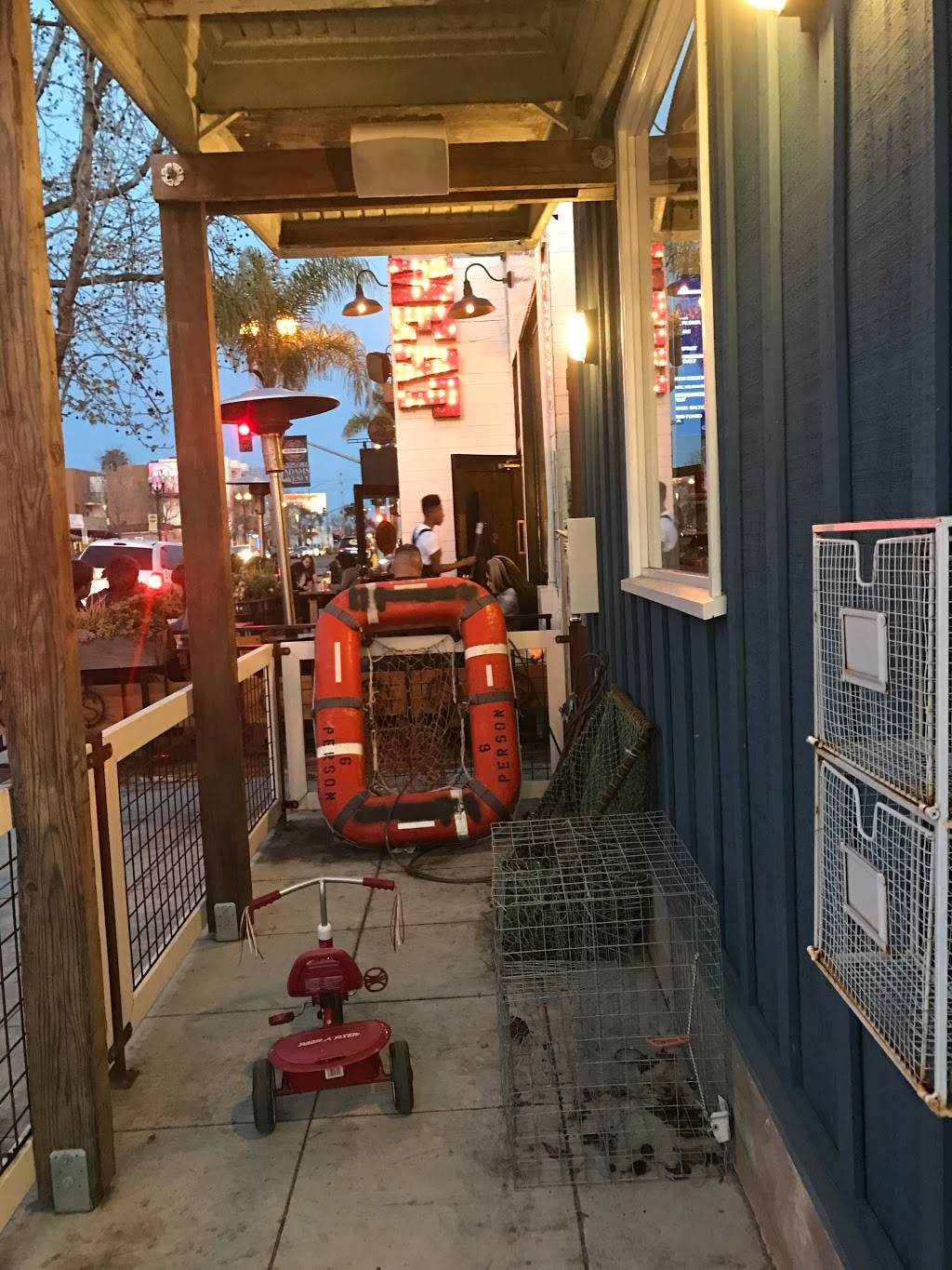 Beerfish | restaurant | 2933 Adams Ave, San Diego, CA 92116, USA | 6193632337 OR +1 619-363-2337