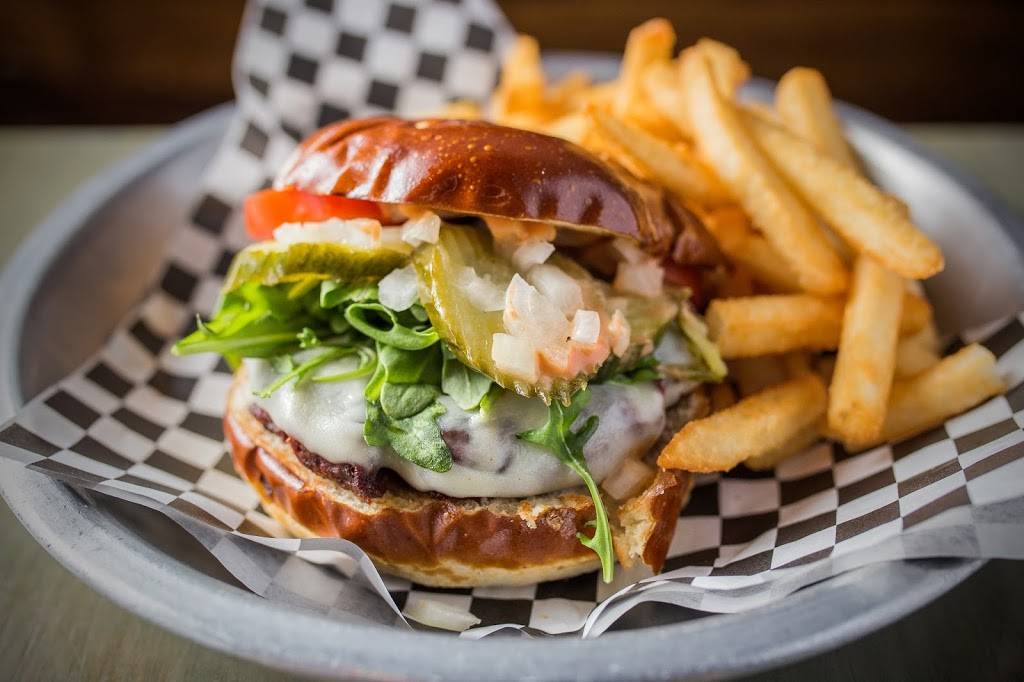 GROUND CONTROL! | restaurant | 3315 W Armitage Ave, Chicago, IL 60647, USA | 7737729446 OR +1 773-772-9446