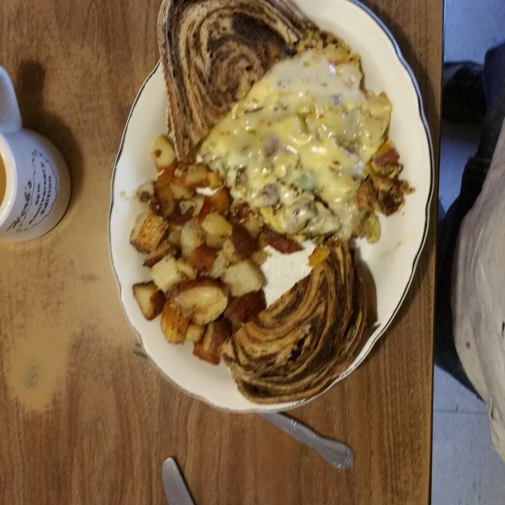 Herbs Country Deli Restaurant | restaurant | 1115 Norwich-New London Turnpike, Uncasville, CT 06382, USA | 8608489888 OR +1 860-848-9888